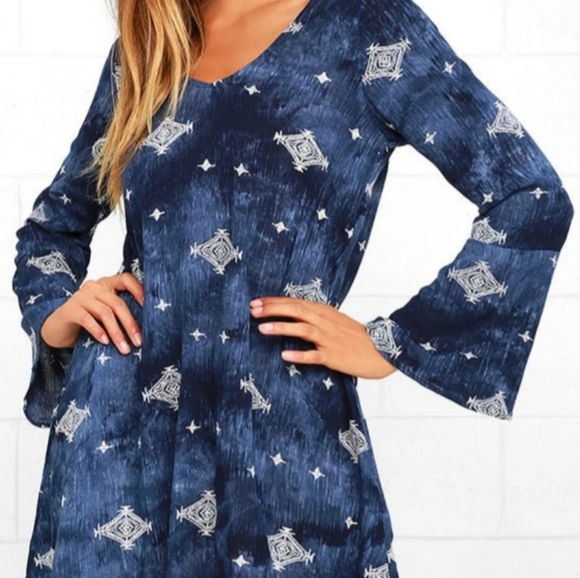 Lulus Dresses & Skirts - Lulu's Moonchild size Large❤